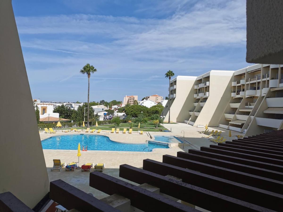 Apartamento T2 Palmeira Gale-Praia Da Gale Guia  Exteriör bild