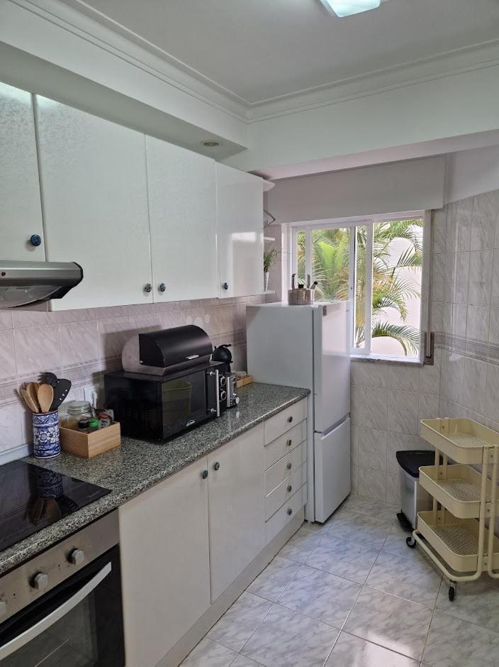 Apartamento T2 Palmeira Gale-Praia Da Gale Guia  Exteriör bild