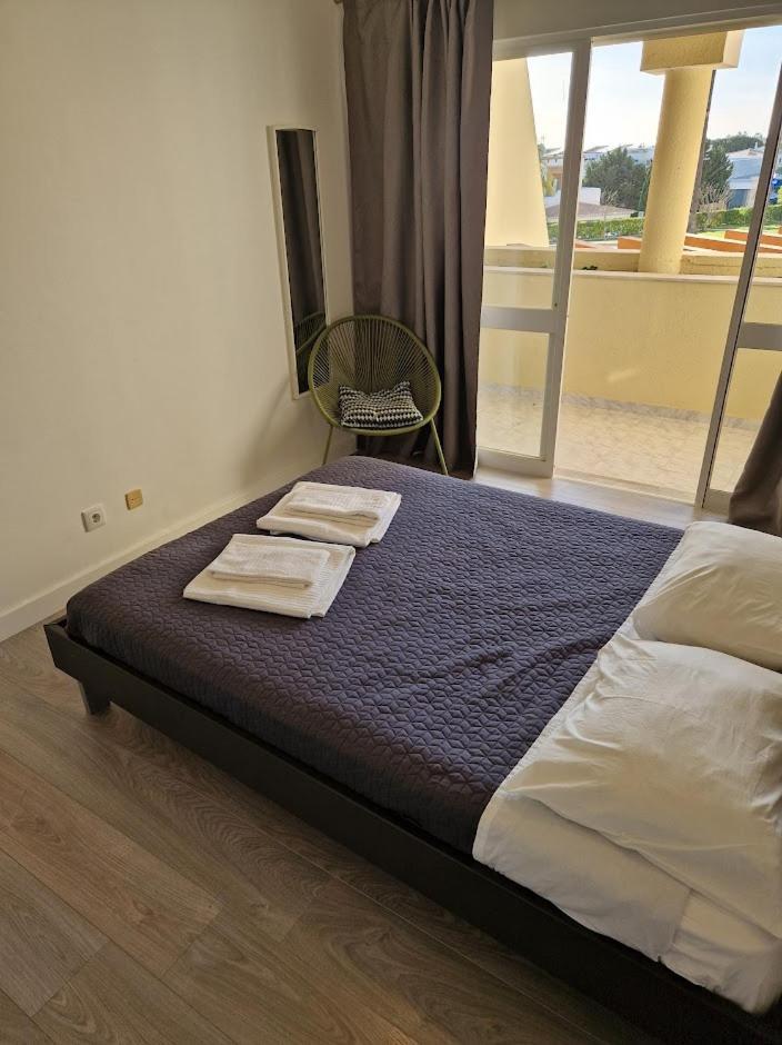 Apartamento T2 Palmeira Gale-Praia Da Gale Guia  Exteriör bild